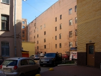 Central district, Nevsky avenue, 房屋 139. 公寓楼