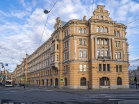 Central district, Nevsky avenue, house 142. Apartment house