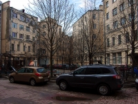 Центральный район, Невский проспект, дом 146. многоквартирный дом