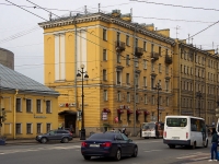 Central district, Nevsky avenue, house 175. Apartment house