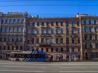 Central district, Nevsky avenue, 房屋 73-75. 公寓楼