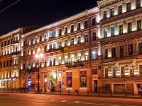 Central district, Nevsky avenue, 房屋 81. 公寓楼