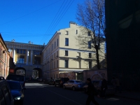 Central district, Lomonosov square, 房屋 1. 管理机关