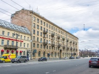 Central district, Suvorovskiy avenue, house 62. Apartment house