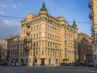 Central district, avenue Suvorovskiy, house 51. Apartment house