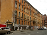 Central district, Baskov alley, house 4. Apartment house