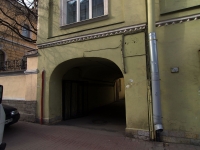Central district, Grodnenskij alley, house 6. Apartment house