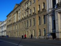 Central district, Dvortsovaya embankment, 房屋 12. 公寓楼