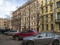 Central district, Soldatsky alley, house 4. Apartment house