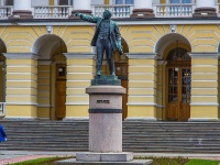 Центральный район, памятник В.И. Ленинуулица Смольного, памятник В.И. Ленину