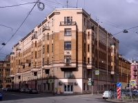 Central district, st 3-ya sovetskaya, house 21. Apartment house