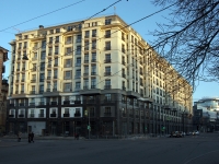 Central district, avenue Bakunin, house 27 ЛИТ А. Apartment house