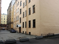 Central district, 4-ya sovetskaya st, house 11. Apartment house
