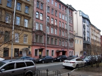 Central district, st 4-ya sovetskaya, house 41. Apartment house