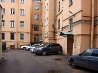 Центральный район, улица Черняховского, дом 46. многоквартирный дом