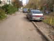 Екатеринбург, ул. Молотобойцев, 13: условия парковки возле дома
