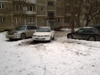 Екатеринбург, ул. Смазчиков, 4: условия парковки возле дома
