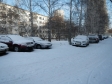Екатеринбург, ул. Старых Большевиков, 36: условия парковки возле дома