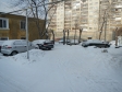 Екатеринбург, ул. Лобкова, 28: условия парковки возле дома