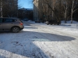 Екатеринбург, ул. Азина, 45: условия парковки возле дома