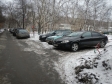 Екатеринбург, ул. Серафимы Дерябиной, 43: условия парковки возле дома