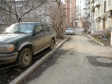 Екатеринбург, ул. Луначарского, 53: условия парковки возле дома