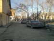 Екатеринбург, ул. Латвийская, 12: условия парковки возле дома