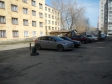 Екатеринбург, ул. Фонвизина, 8: условия парковки возле дома