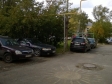 Екатеринбург, ул. Селькоровская, 66: условия парковки возле дома