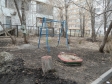 Екатеринбург, ул. 8 Марта, 64: детская площадка возле дома