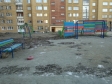 Екатеринбург, ул. Латвийская, 3: спортивная площадка возле дома