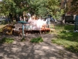 Екатеринбург, ул. Учителей, 1: площадка для отдыха возле дома